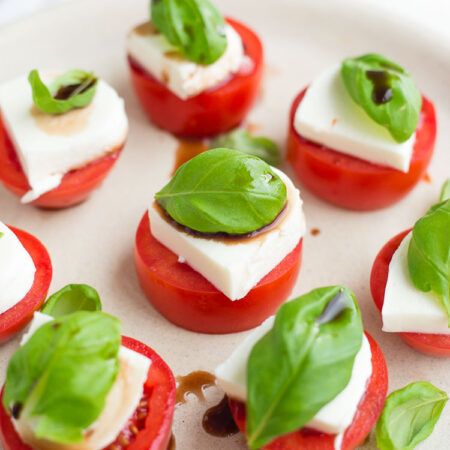 Keto Caprese Salad Recipe | Keto Low Carb Recipes by That's Low Carb?!